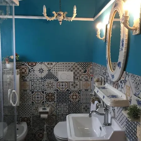 Casa Dei Sogni Centralissimo Attico Apartment *