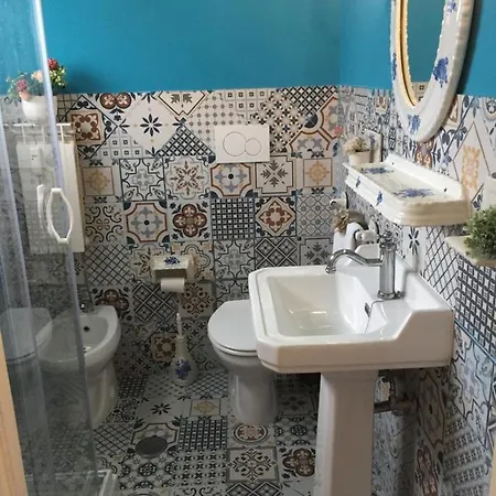 Casa Dei Sogni Centralissimo Attico Apartment *