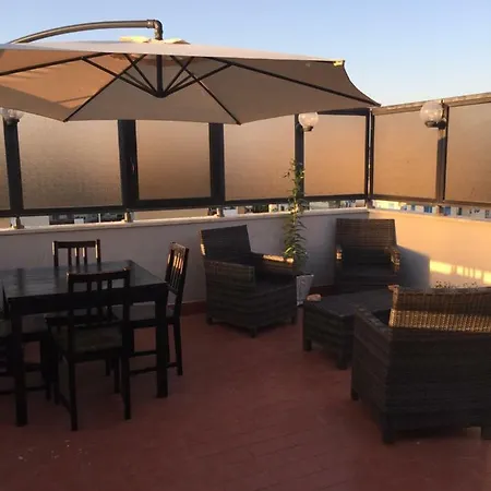 Casa Dei Sogni Centralissimo Attico * Lido di Ostia